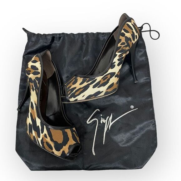 Giuseppe Zanotti Leopard Print Canvas Peep Toe Pumps 37.5 w/ dustbag - Picture 3 of 11